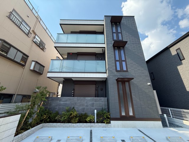 建物外観　詳細は、RISUMO吹田店までお問い合わせ下さい♪