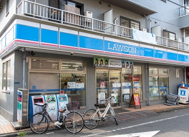 コンビニ　ローソン 東六郷二丁目店（コンビニ）まで573m