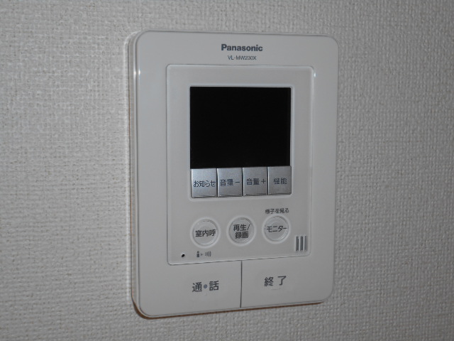 セキュリティ　カラーＴＶモニター付インターホン完備