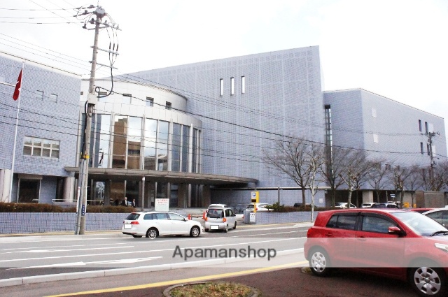 その他　秋田県立図書館（その他）まで874m