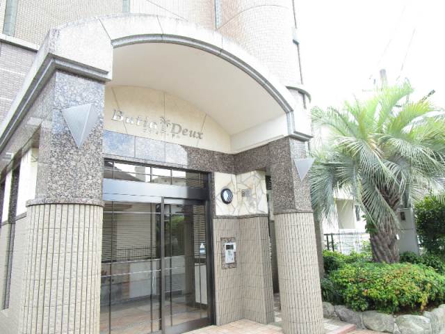 西鉄天神大牟田線 白木原駅 徒歩5分 4階建 築26年の外観写真