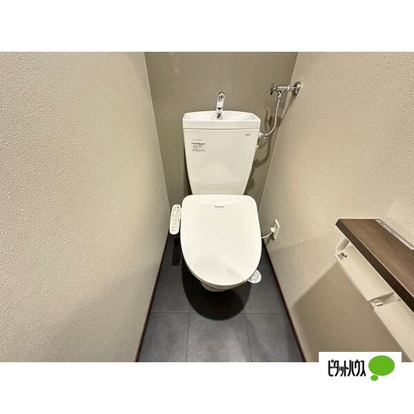 ＪＲ千歳線 千歳駅 徒歩27分 3階建 築1年のトイレ写真