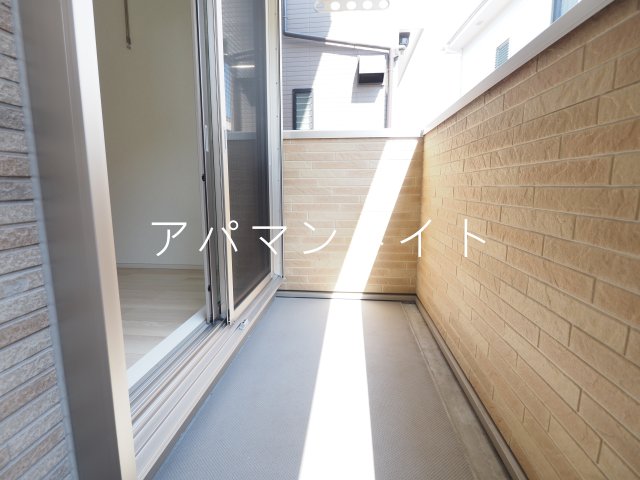 バルコニー　バルコニー付き