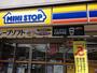 コンビニ　ファミリーマート 金山五丁目店（コンビニ）まで160m