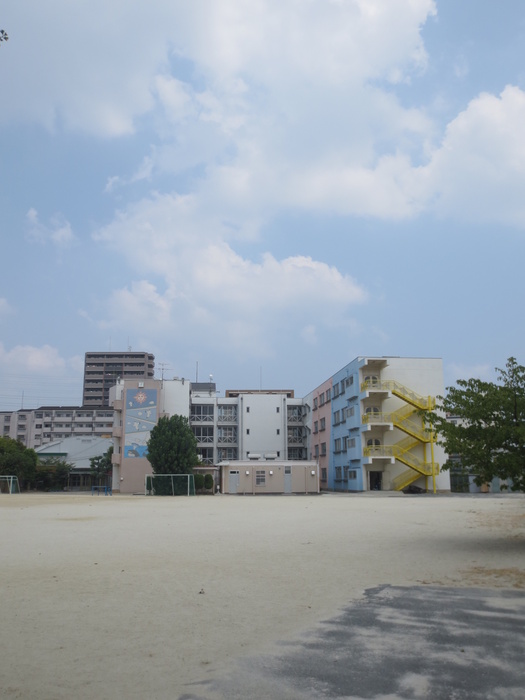 小学校　門真市立速見小学校（小学校）まで88m