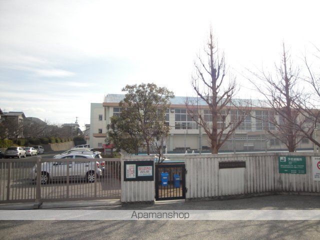その他　北九州市立鴨生田小学校（その他）まで404m
