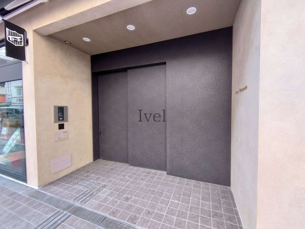 建物外観　エントランス