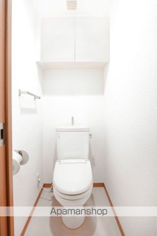 東急池上線 五反田駅 徒歩11分 14階建 築21年のトイレ写真