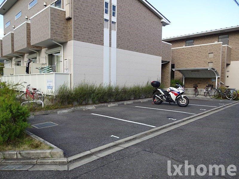 駐車場　駐車場完備です