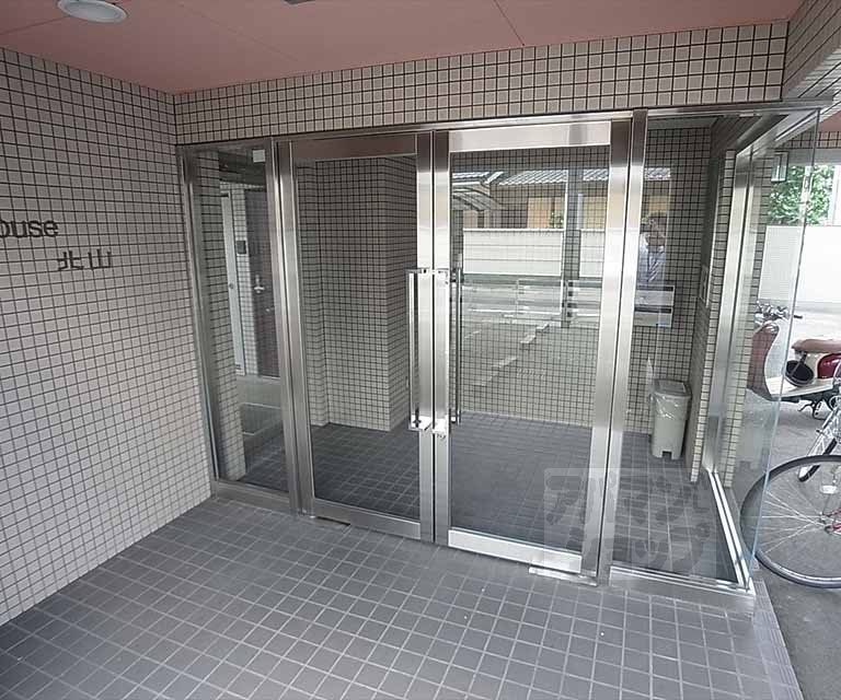 エントランス　建物入り口