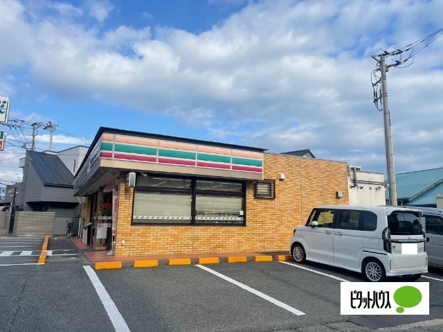 コンビニ　セブンイレブン富士市横割店（コンビニ）まで485m