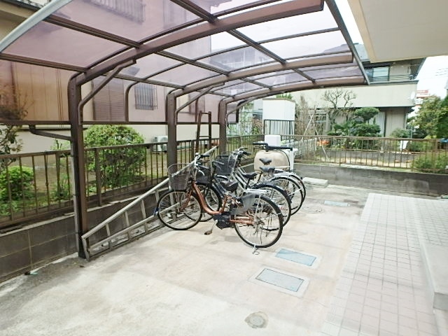 駐車場　駐輪場