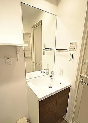 洗面設備　別部屋の画像を使用しております。