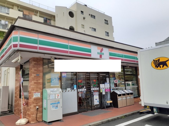 コンビニ　セブンイレブン（コンビニ）まで80m