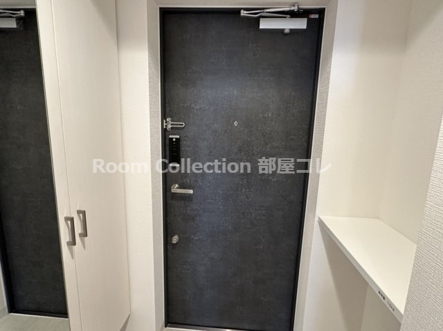 玄関　※同物件他部屋写真 反転、色違いの場合有 現況優先