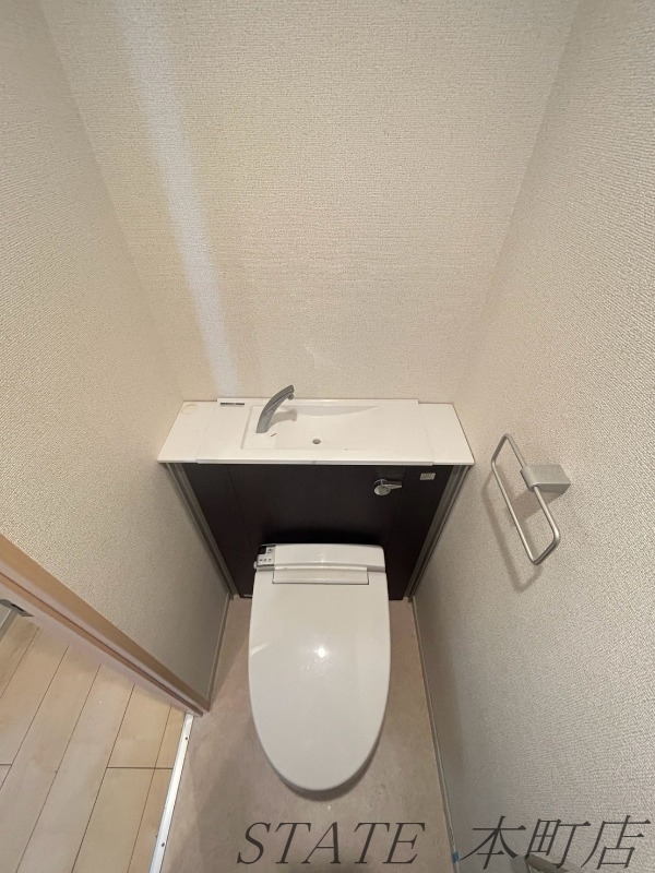 ＪＲ大阪環状線 大正駅 徒歩6分 7階建 築11年のトイレ写真