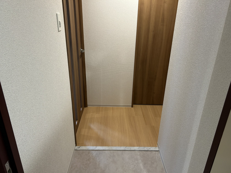 サンクチュアリ山科三条の玄関写真
