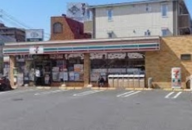 コンビニ　セブンイレブン市川鬼高1丁目店（コンビニ）まで626m
