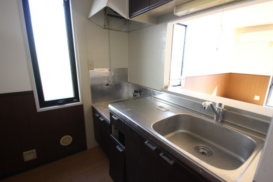 キッチン　※別部屋の写真です