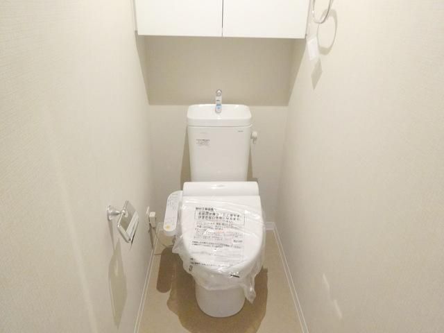 トイレ　※別部屋参考写真です