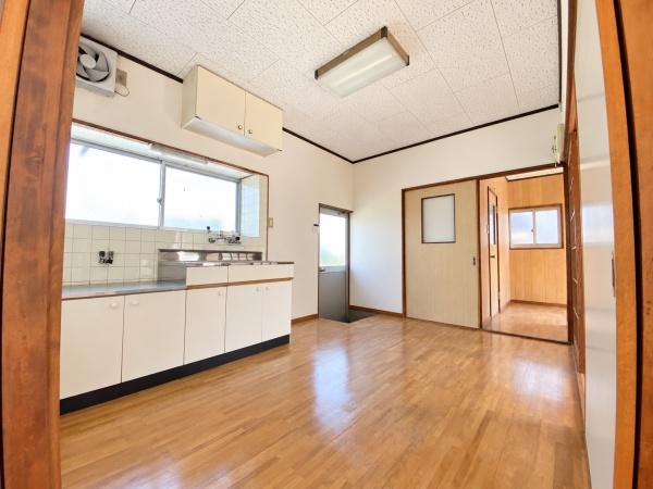 大在北2丁目佐藤貸家の居間写真