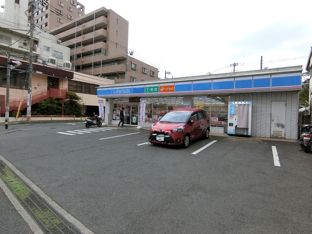 コンビニ　ローソン　藤沢朝日町店（コンビニ）まで500m