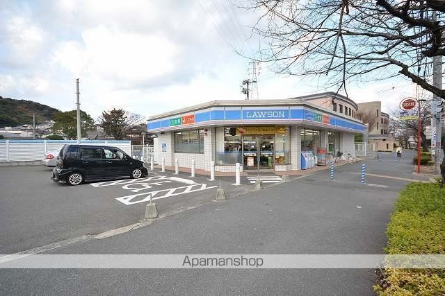 コンビニ　ローソン（コンビニ）まで800m