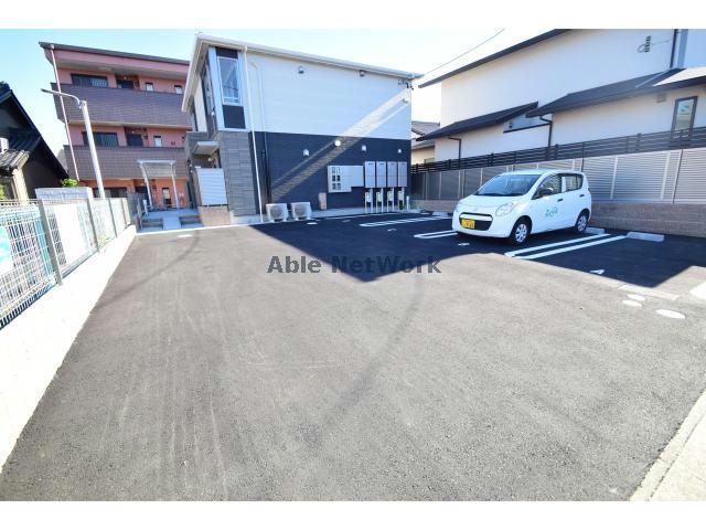 駐車場　駐車場