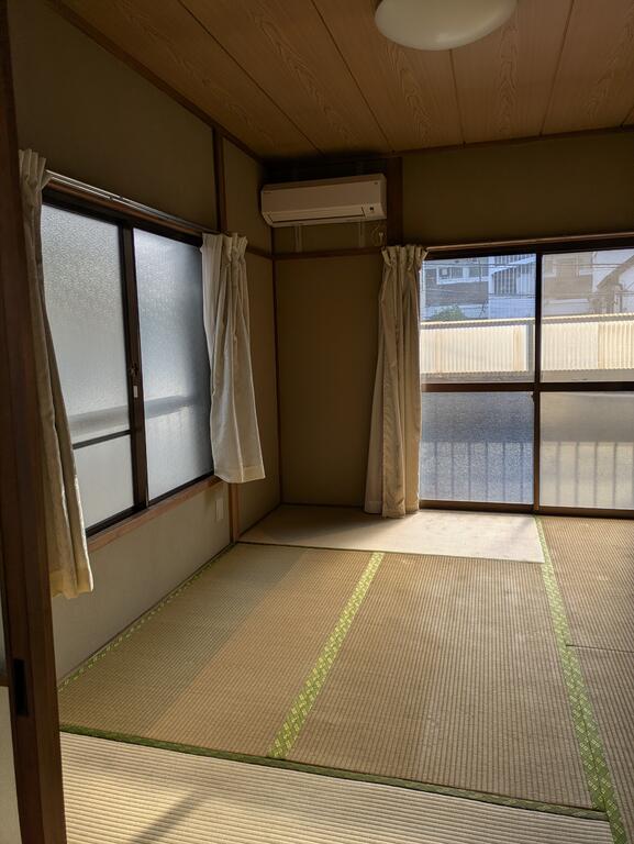 東京メトロ千代田線 千駄木駅 徒歩9分 2階建 築40年の居間写真