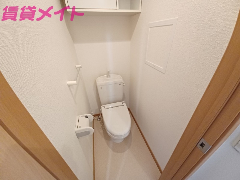トイレ　同型参考写真