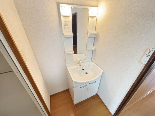 若葉台貸家の内装写真