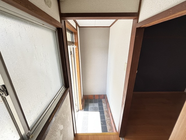 若葉台貸家の玄関写真