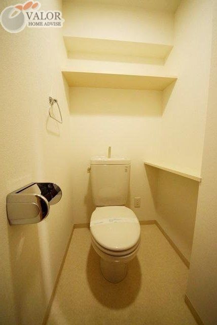 京急大師線 川崎大師駅 徒歩9分 5階建 築20年のトイレ写真