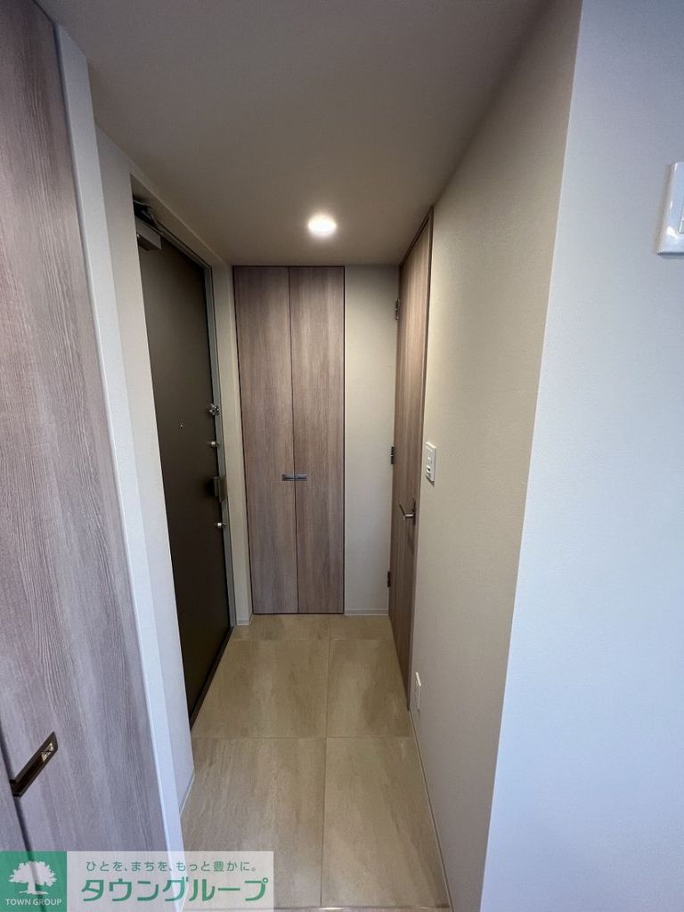 玄関　※同施工、別部屋参照