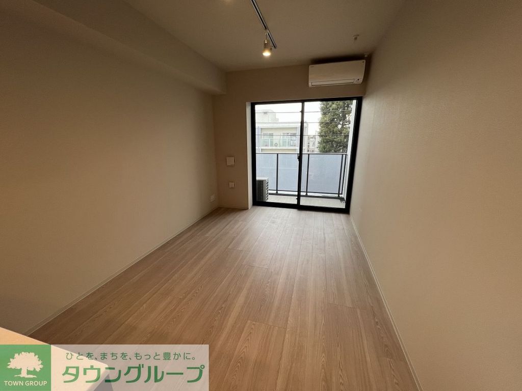 居室・リビング　※同施工、別部屋参照
