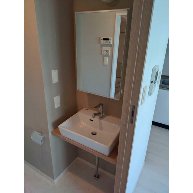 洗面設備　※同仕様写真含む