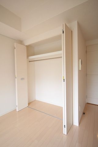 収納　（別タイプ参考写真）センテニアル王子神谷　北区神谷1