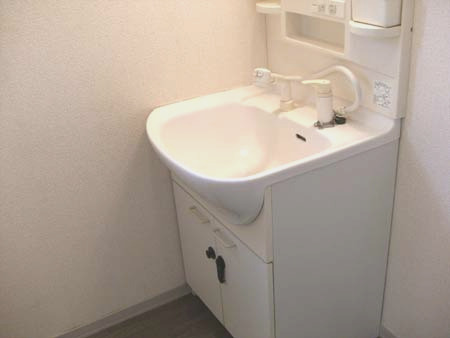 洗面設備　独立洗面化粧台付き