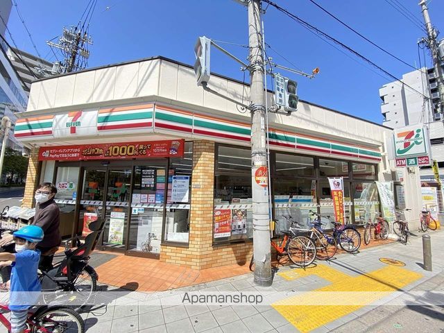 コンビニ　セブンイレブン（コンビニ）まで210m