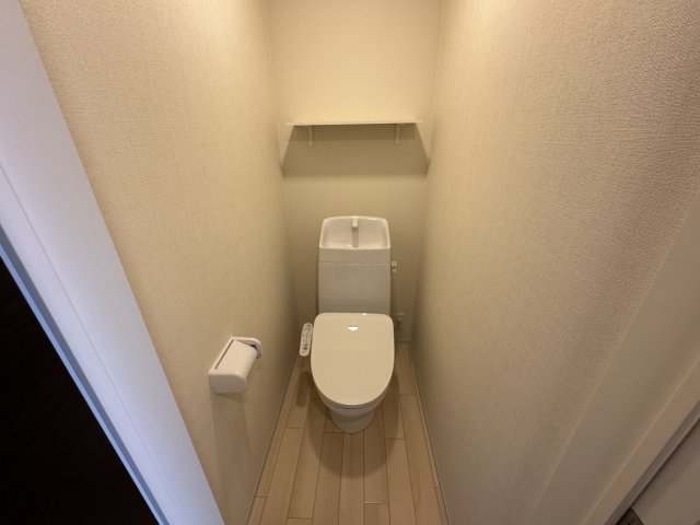 トイレ　シャワー付き暖房便座