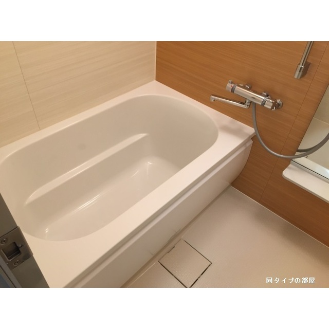 コンフォリア麻布EASTの風呂写真
