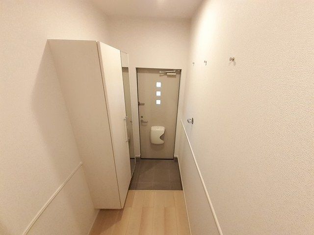 フェニックスCの玄関写真