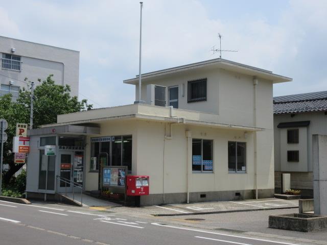 郵便局　西金沢駅前郵便局（郵便局）まで824m
