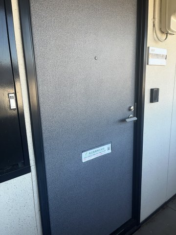 ハイツ旭が丘 I号館の玄関写真