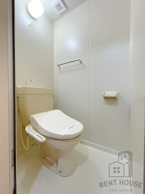 南海高野線 中百舌鳥駅 徒歩8分 5階建 築35年のトイレ写真