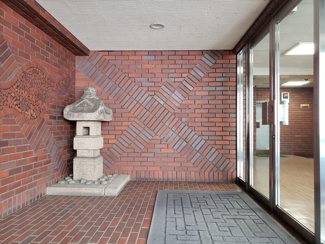 ＪＲ山手線 目白駅 徒歩1分 5階建 築50年の外観写真