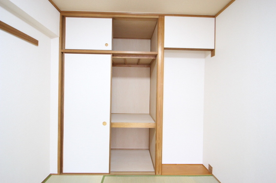 収納　※別部屋の写真です