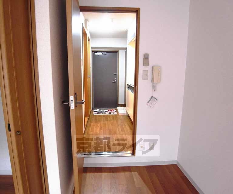 その他部屋・スペース　行き来がしやすくきれいな廊下ですね。