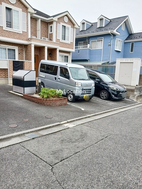 駐車場　☆敷地内に駐車場があります☆
