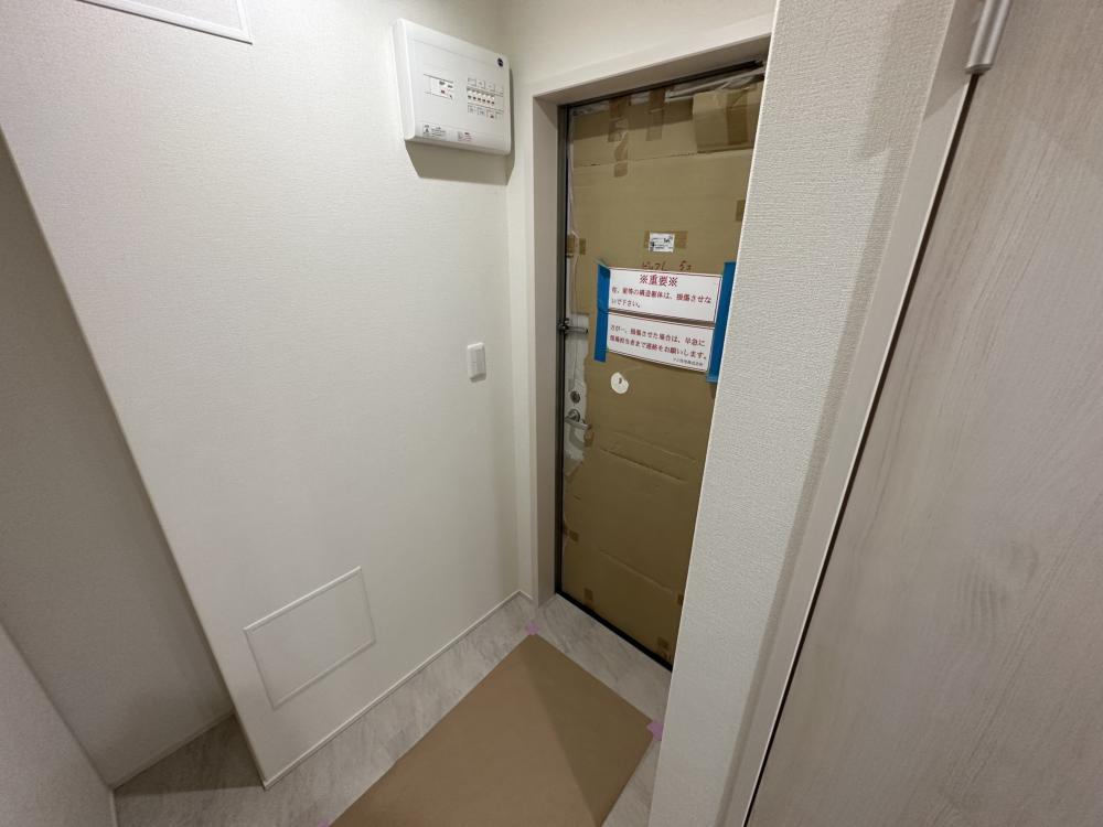フジパレス阪急園田EAST5番館の玄関写真